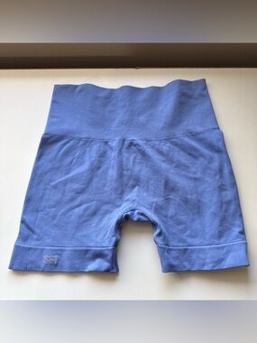 SET Active Blue Seamless High Rise Athletic Shorts Women’s Size Medium